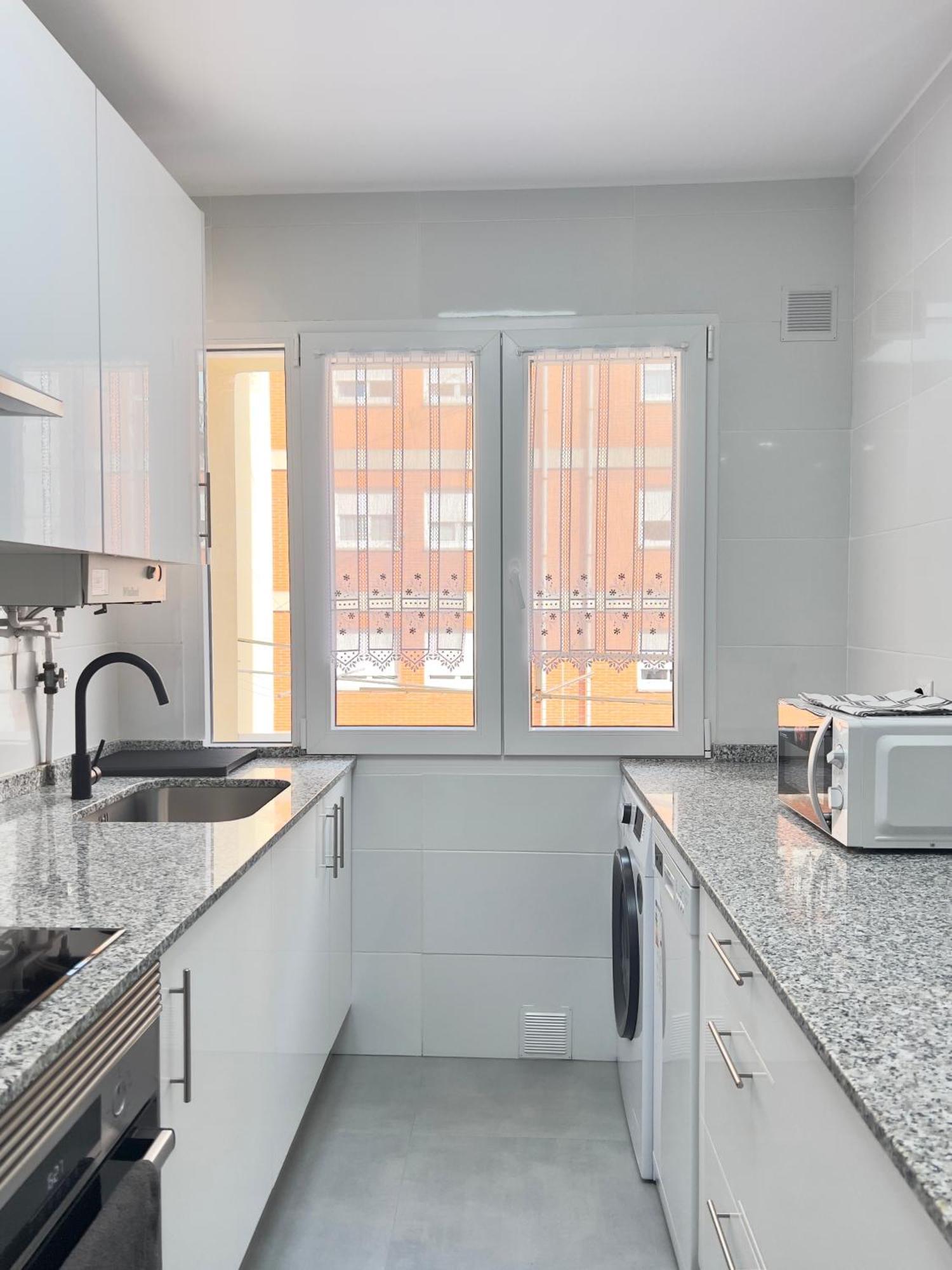 Apartamento Principe Gijon Exterior photo